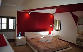 Suite Tower