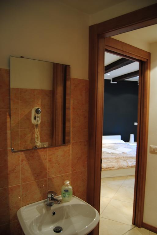 Suite Tower Bergamo Esterno foto